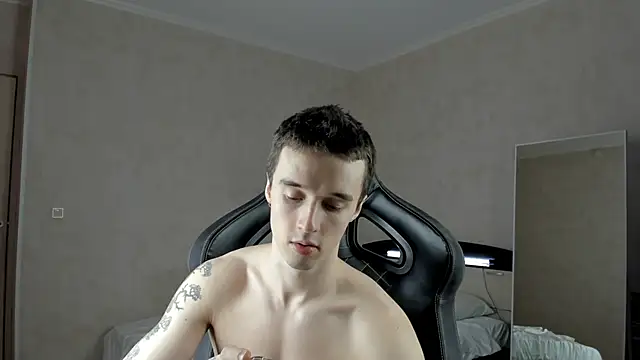 Snapshot of MasonWarholl chatting on 02-10-25, 02:52 MasonWarholl online show from 02-10-25, 02:52