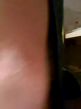 Snapshot of Lion132233 chatting on 03-02-25, 10:27 Lion132233 online show from 03-02-25, 10:27