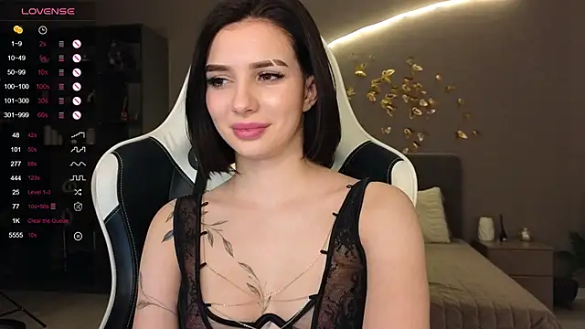 ammy cummy online show from 10-27-25, 02:37