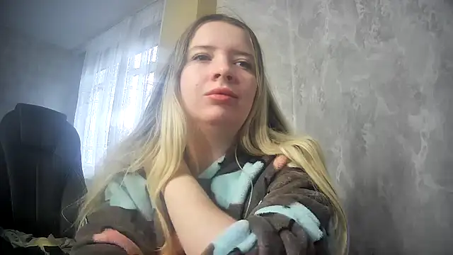 ViolaCandy online show from 11-03-25, 05:42