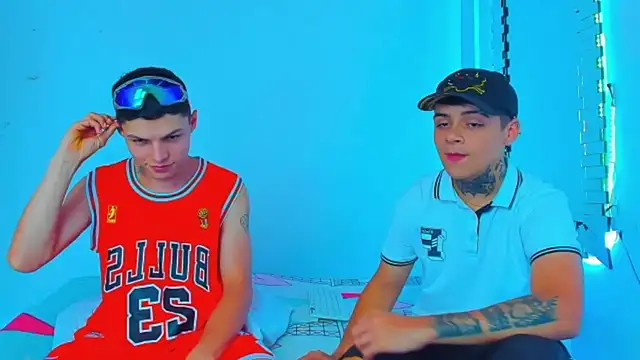 Snapshot of HOT_boy2025 chatting on 02-03-25, 08:03 HOT boy2025 online show from 02-03-25, 08:03