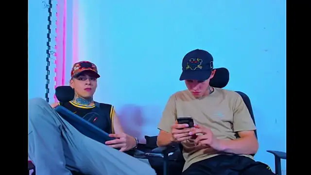 Snapshot of HOT_boy2025 chatting on 09-09-25, 01:49 HOT boy2025 online show from 09-09-25, 01:49