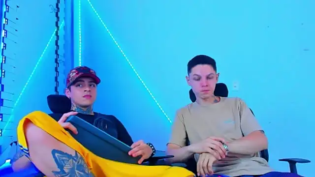 Snapshot of HOT_boy2025 chatting on 10-12-25, 03:49 HOT boy2025 online show from 10-12-25, 03:49