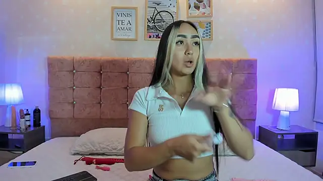 Snapshot of liaa_18 chatting on 03-19-25, 04:25 liaa 18 online show from 03-19-25, 04:25