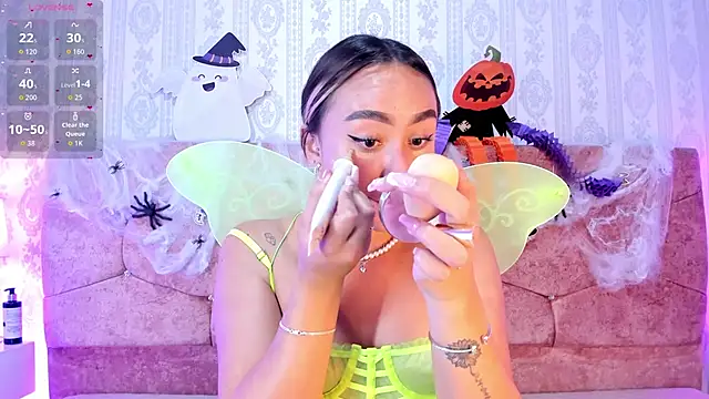 Snapshot of liaa_18 chatting on 10-31-25, 05:08 liaa 18 online show from 10-31-25, 05:08