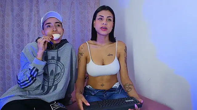 Tinny and Candy online show from 02-06-26, 10:35