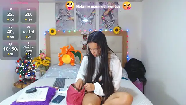Snapshot of valentina_hearts chatting on 01-07-25, 12:24 valentina hearts online show from 01-07-25, 12:24