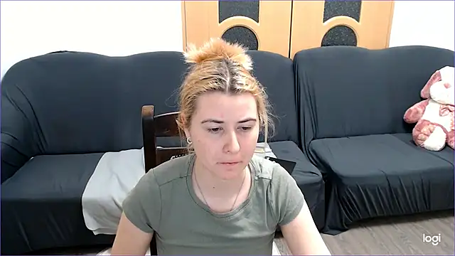 VioletaFlower7 online show from 03-15-25, 09:38