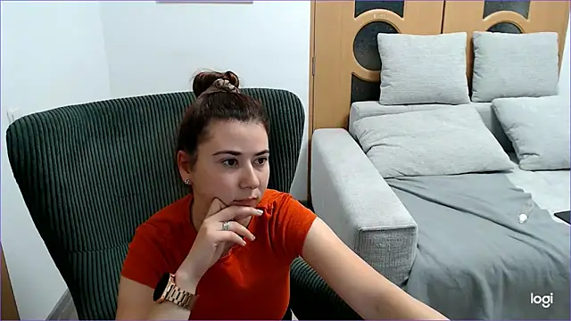 VioletaFlower7 online show from 10-31-25, 09:21