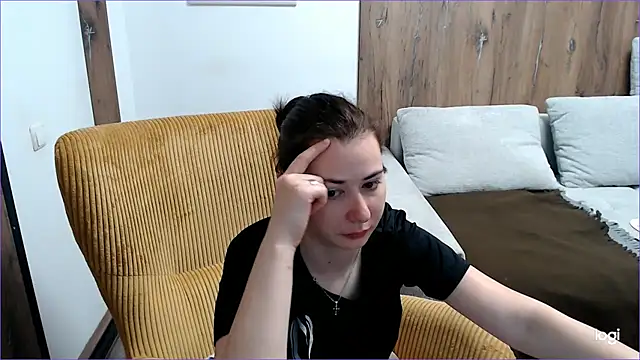 Snapshot of VioletaFlower7 chatting on 06-28-26, 07:25 VioletaFlower7 online show from 06-28-26, 07:25