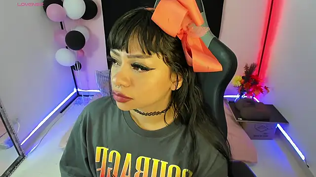 zoesullivan online show from 12-22-24, 09:44