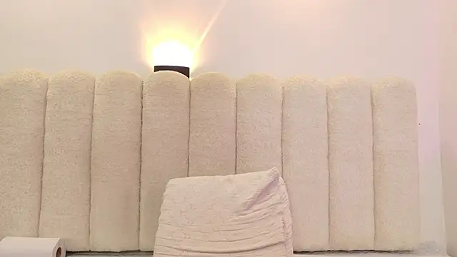 Juliabadlee online show from 03-11-26, 11:11