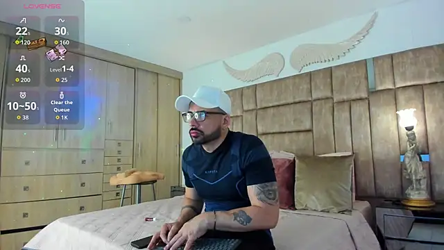 Snapshot of petterwilly1 chatting on 10-02-25, 10:39 petterwilly1 online show from 10-02-25, 10:39