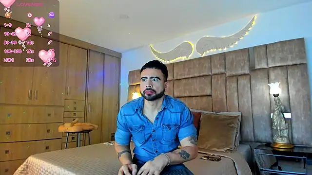 Snapshot of petterwilly1 chatting on 07-12-26, 03:03 petterwilly1 online show from 07-12-26, 03:03