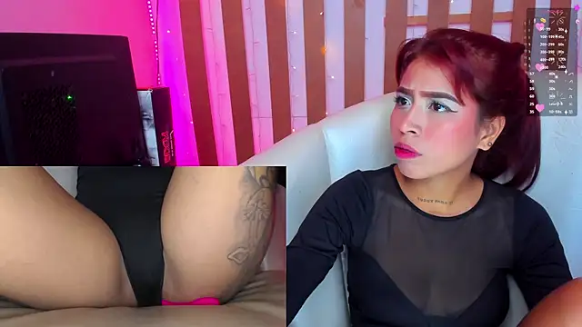 Snapshot of XimenaReid chatting on 01-28-25, 05:22 XimenaReid online show from 01-28-25, 05:22