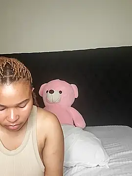 R-thequeen online show from 02-25-26, 12:15