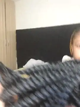 R-thequeen online show from 04-01-26, 11:55