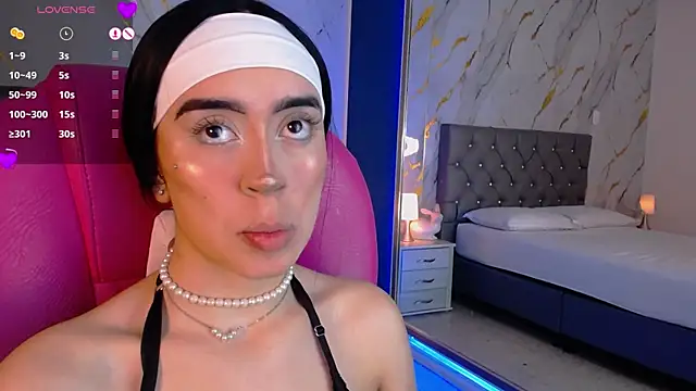 Snapshot of Julieta_De_Los_Angeles chatting on 01-10-25, 06:31 Julieta De Los Angeles online show from 01-10-25, 06:31