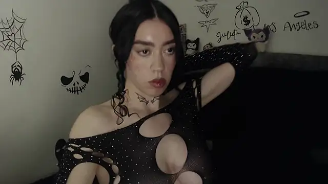 Julieta De Los Angeles online show from 01-06-26, 08:45