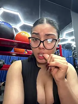 zui lu online show from 03-18-25, 04:37