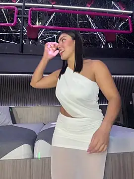 Snapshot of zui_lu chatting on 04-01-26, 01:39 zui lu online show from 04-01-26, 01:39