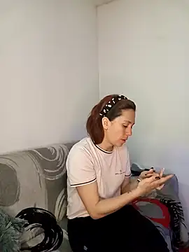 Snapshot of ameliaterry chatting on 02-10-25, 12:19 ameliaterry online show from 02-10-25, 12:19