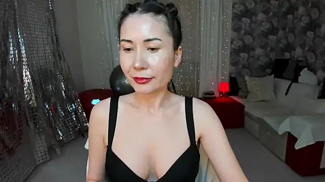 Snapshot of KarinaSweeety chatting on 06-23-26, 08:45 KarinaSweeety online show from 06-23-26, 08:45