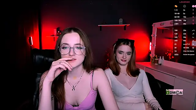 Snapshot of liana_kisses chatting on 03-04-25, 11:32 liana kisses online show from 03-04-25, 11:32