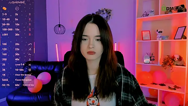 liana kisses online show from 04-10-26, 07:07