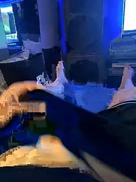 Snapshot of MatthewEmme chatting on 12-02-25, 11:45 MatthewEmme online show from 12-02-25, 11:45