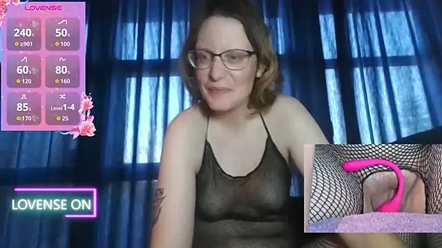 Snapshot of PernillaGirl chatting on 05-07-26, 06:24 PernillaGirl online show from 05-07-26, 06:24