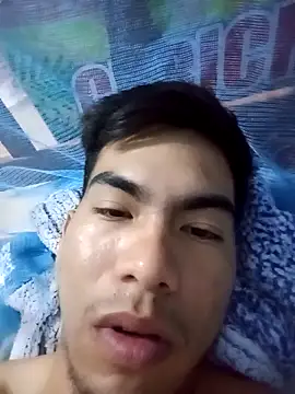 Snapshot of leyel00155 chatting on 12-02-25, 04:40 leyel00155 online show from 12-02-25, 04:40