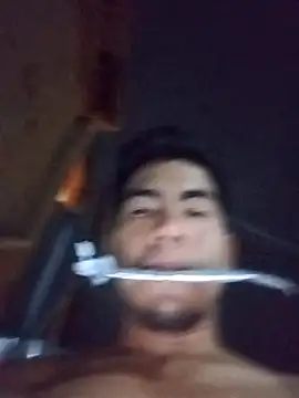 Snapshot of leyel00155 chatting on 12-05-25, 02:42 leyel00155 online show from 12-05-25, 02:42