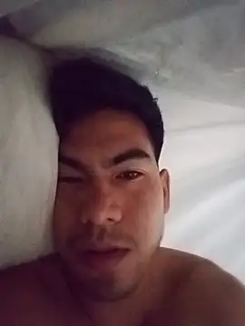 Snapshot of leyel00155 chatting on 12-16-25, 11:48 leyel00155 online show from 12-16-25, 11:48