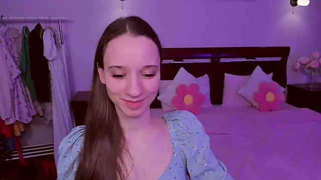 StaceySunny online show from 02-11-26, 05:40