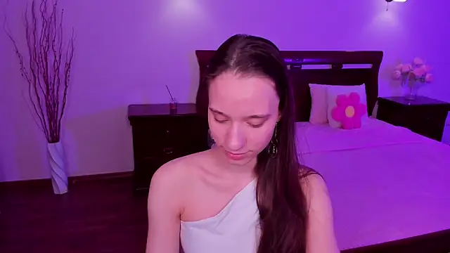 StaceySunny online show from 04-15-26, 08:09