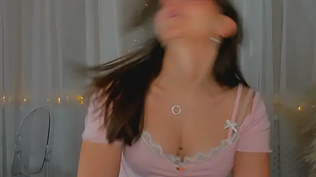 EmiliaDreams online show from 01-24-25, 03:34