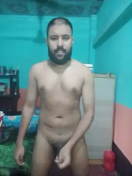Snapshot of zakly69 chatting on 08-09-26, 04:28 zakly69 online show from 08-09-26, 04:28
