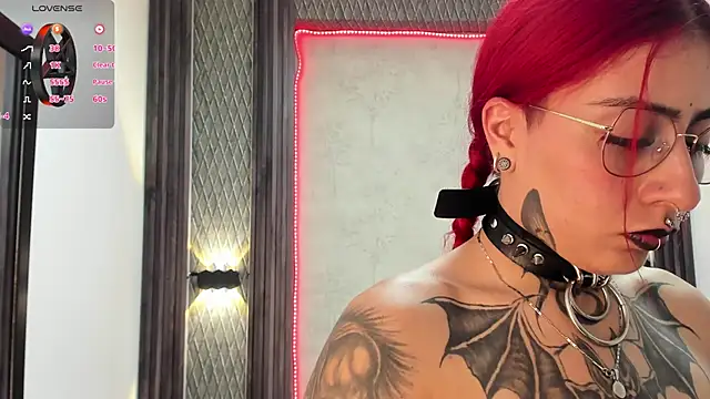 selene red  online show from 02-10-25, 08:42