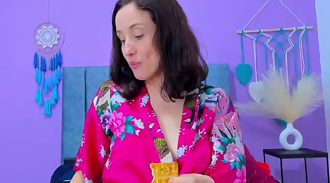 IberianMoonMK online show from 01-05-25, 09:47