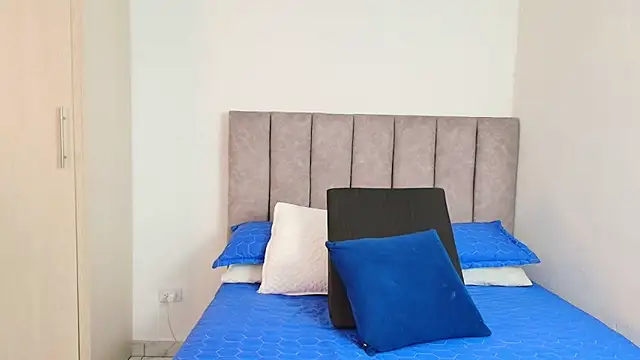 karina lewis  online show from 01-15-25, 03:11