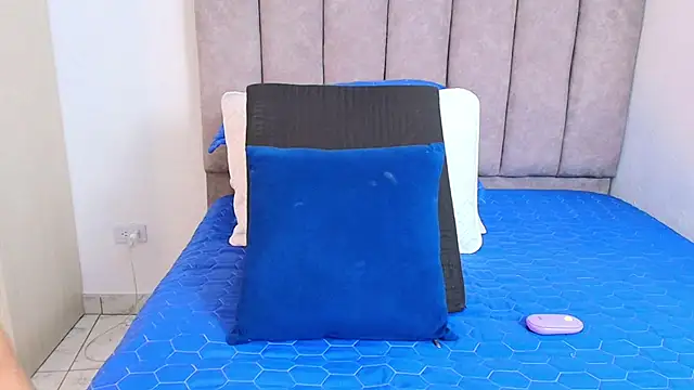 karina lewis  online show from 01-18-25, 06:13