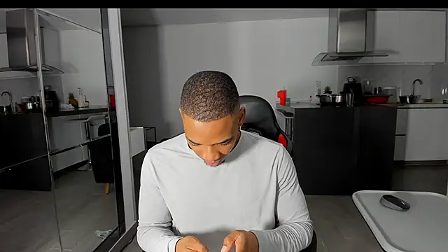 Snapshot of TROYWESLY- chatting on 09-27-25, 11:54 TROYWESLY- online show from 09-27-25, 11:54