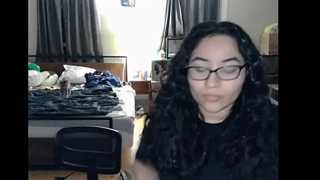 Snapshot of Elliewgfs chatting on 03-19-25, 02:27 Elliewgfs online show from 03-19-25, 02:27