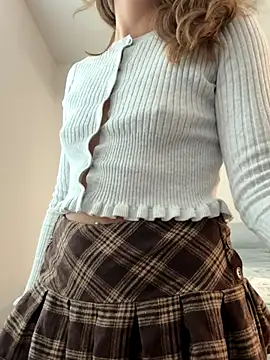 18petitewhitegirl online show from 10-17-25, 12:25