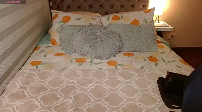 Roussmariehenao online show from 01-29-25, 02:51