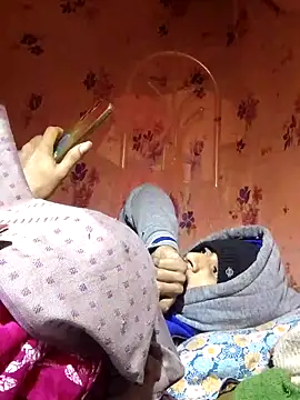 Snapshot of DARK_WINE_ chatting on 11-26-25, 12:11 DARK WINE online show from 11-26-25, 12:11