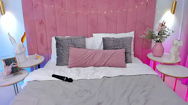 Snapshot of AprilWong chatting on 01-25-25, 12:26 AprilWong online show from 01-25-25, 12:26