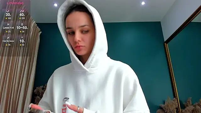 Snapshot of AprilWong chatting on 02-21-25, 06:07 AprilWong online show from 02-21-25, 06:07