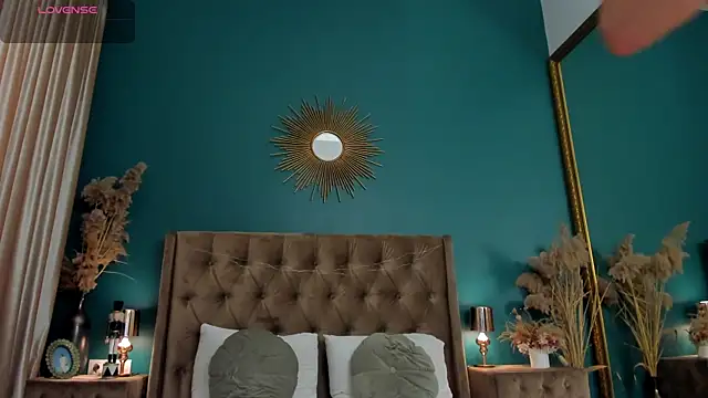 Snapshot of AprilWong chatting on 03-02-25, 12:22 AprilWong online show from 03-02-25, 12:22